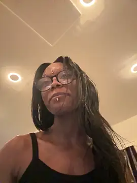 xouniq online show from 2, 4, 2026