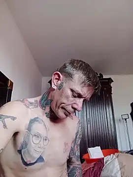 Snapshot of Der_Schoene_Penis chatting on 14, 4, 2026 Der Schoene Penis online show from 14, 4, 2026