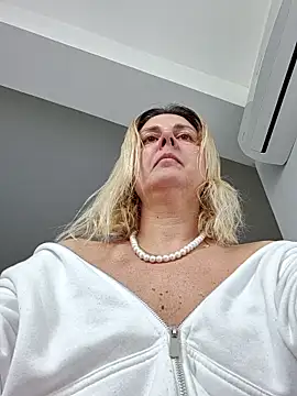 Snapshot of Amelia9798 chatting on 2, 5, 2026 Amelia9798 online show from 2, 5, 2026