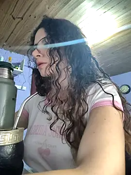 Nanucurlyxx online show from 15, 3, 2026