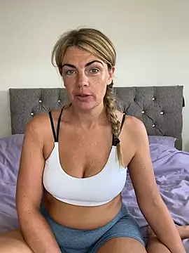 Scarlett the girlnextdoor online show from 23, 6, 2026