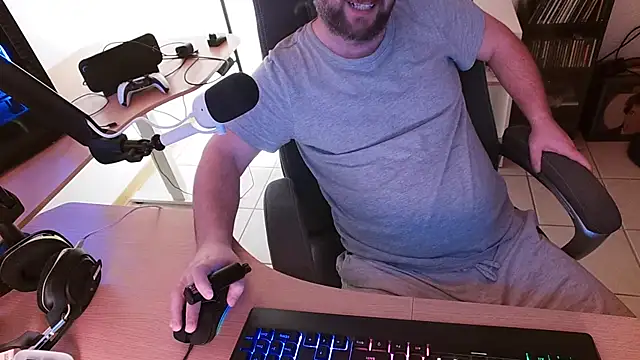 Snapshot of Dominic2295 chatting on 11, 2, 2026 Dominic2295 online show from 11, 2, 2026