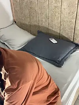 JessyRay  online show from 9, 2, 2026