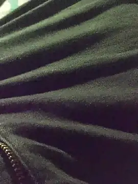 Snapshot of AlejandreBy chatting on 12, 4, 2026 AlejandreBy online show from 12, 4, 2026