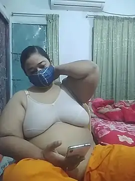 momo loves online show from 8, 3, 2026