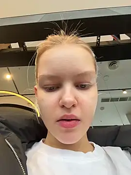 Snapshot of AshleyMur chatting on 1, 2, 2026 AshleyMur online show from 1, 2, 2026