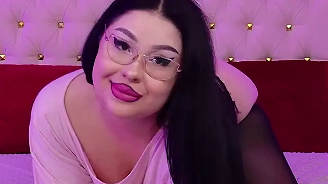 Snapshot of LunaXBabe chatting on 7, 5, 2026 LunaXBabe online show from 7, 5, 2026