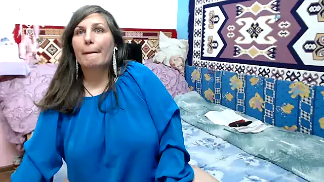 Adelinemilf online show from 13, 6, 2026