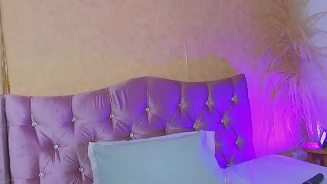 Missy 22  online show from 10, 4, 2026