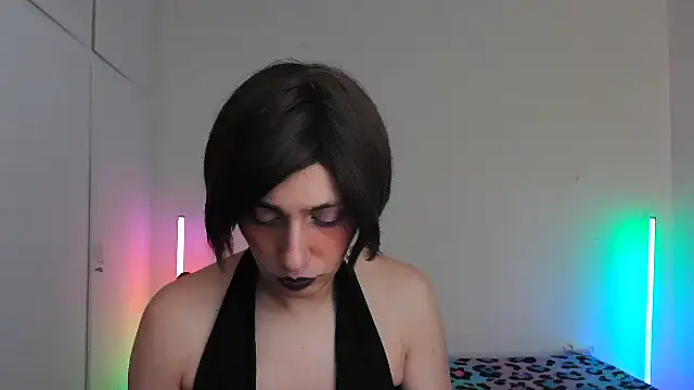 HoneyValentine online show from 3, 3, 2026