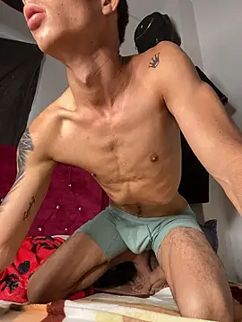 Zeus Bigcock21 online show from 13, 1, 2026