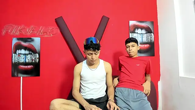 Snapshot of AVENGER_BOYS2026 chatting on 29, 4, 2026 AVENGER BOYS2026 online show from 29, 4, 2026