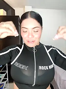 Snapshot of brenda_palacio chatting on 21, 2, 2026 brenda palacio online show from 21, 2, 2026