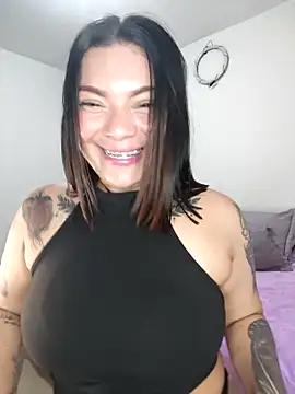 Snapshot of brenda_palacio chatting on 2, 3, 2026 brenda palacio online show from 2, 3, 2026