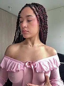 Snapshot of crystal_dlun chatting on 24, 2, 2026 crystal dlun online show from 24, 2, 2026