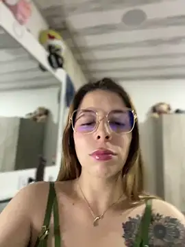 Snapshot of NatalyPinky chatting on 15, 5, 2026 NatalyPinky online show from 15, 5, 2026