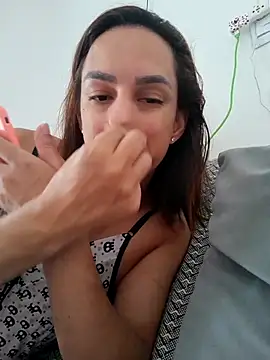 ofjuliaa online show from 17, 2, 2026