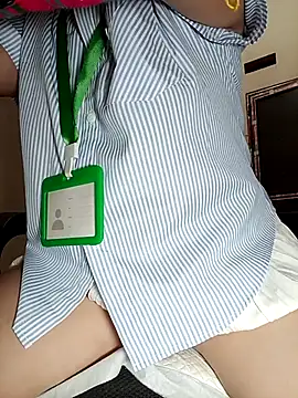 Snapshot of Lyna_sexy24 chatting on 6, 6, 2026 Lyna sexy24 online show from 6, 6, 2026