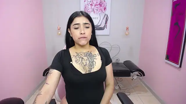 Snapshot of Adri_gomez_x chatting on 11, 5, 2026 Adri gomez x online show from 11, 5, 2026