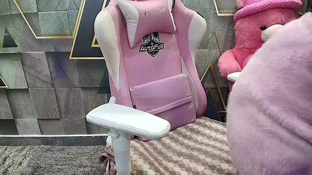 NymphoIsLive online show from 16, 4, 2026