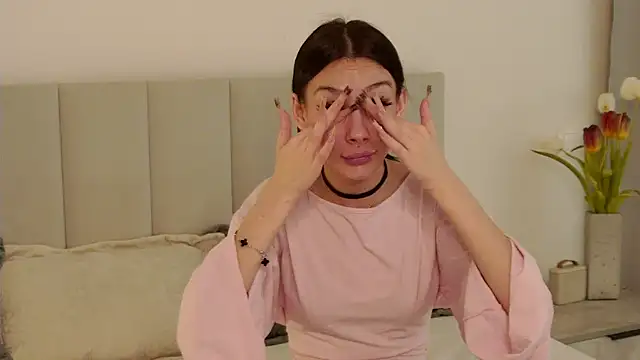 KatieRouge   online show from 11, 3, 2026