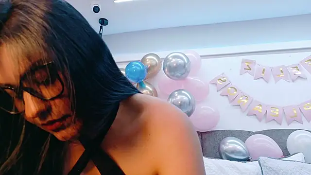 Snapshot of AlmaRose_ chatting on 28, 3, 2026 AlmaRose online show from 28, 3, 2026