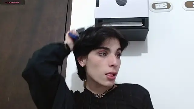 lilithot23 online show from 13, 1, 2026