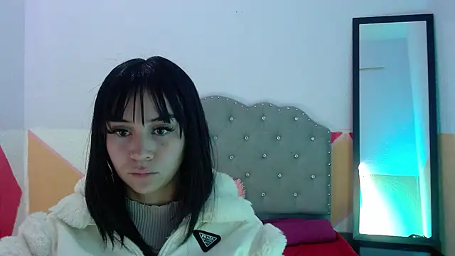 Snapshot of sofiaspring chatting on 10, 7, 2026 sofiaspring online show from 10, 7, 2026
