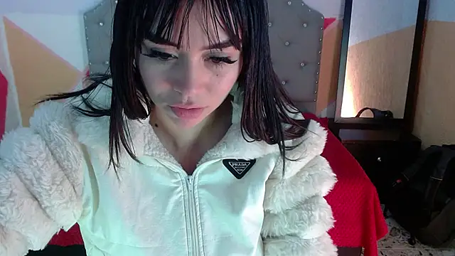 Snapshot of sofiaspring chatting on 17, 7, 2026 sofiaspring online show from 17, 7, 2026
