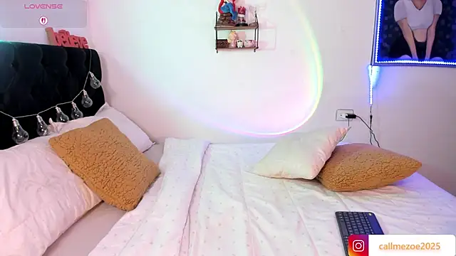 zoe siren online show from 12, 2, 2026