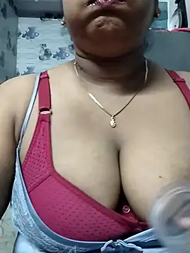 Snapshot of pinkisaha75 chatting on 26, 5, 2026 pinkisaha75 online show from 26, 5, 2026