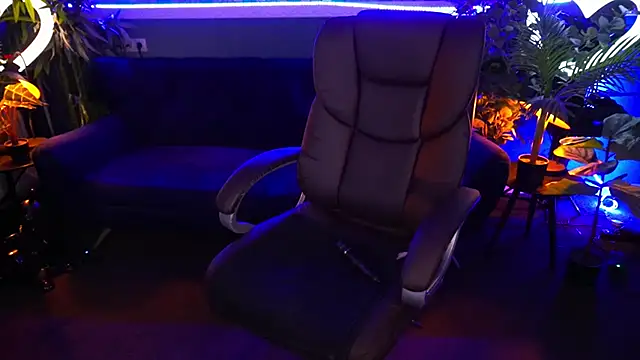 Dafni Monn online show from 23, 1, 2025