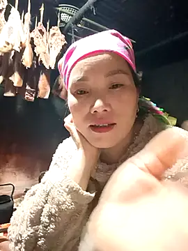 Snapshot of yu--yo chatting on 18, 2, 2026 yu--yo online show from 18, 2, 2026