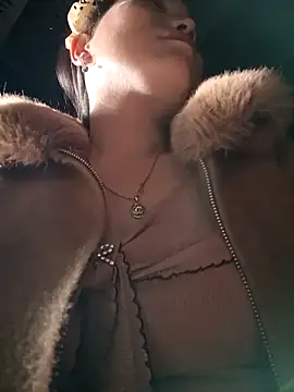 Snapshot of yu--yo chatting on 2, 3, 2026 yu--yo online show from 2, 3, 2026