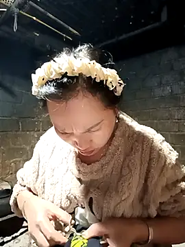 Snapshot of yu--yo chatting on 4, 3, 2026 yu--yo online show from 4, 3, 2026