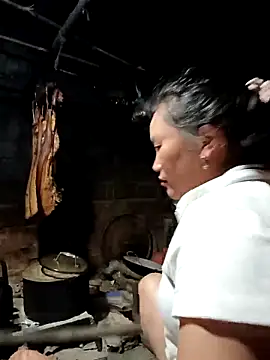 Snapshot of yu--yo chatting on 30, 3, 2026 yu--yo online show from 30, 3, 2026