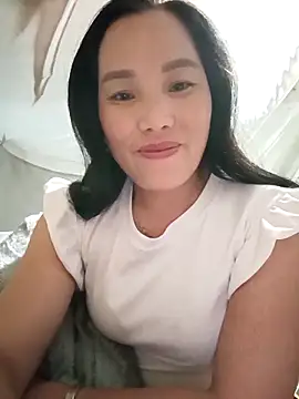 Snapshot of yu--yo chatting on 1, 4, 2026 yu--yo online show from 1, 4, 2026