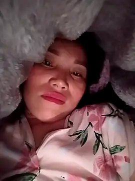 Snapshot of yu--yo chatting on 2, 4, 2026 yu--yo online show from 2, 4, 2026