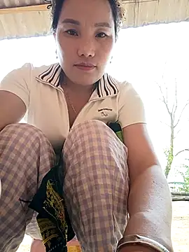 Snapshot of yu--yo chatting on 3, 4, 2026 yu--yo online show from 3, 4, 2026