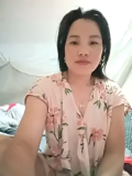 Snapshot of yu--yo chatting on 7, 4, 2026 yu--yo online show from 7, 4, 2026