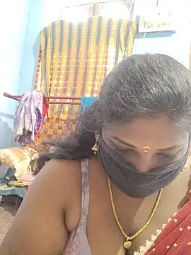 Snapshot of divyasree1431 chatting on 12, 7, 2026 divyasree1431 online show from 12, 7, 2026