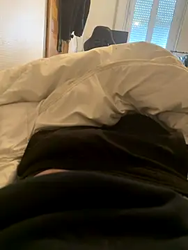 Snapshot of skgzzon chatting on 7, 1, 2026 skgzzon online show from 7, 1, 2026