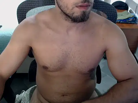 Snapshot of lucassouza18cm chatting on 8, 1, 2026 lucassouza18cm online show from 8, 1, 2026