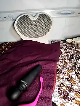 Snapshot of Zu_naa chatting on 6, 5, 2026 Zu naa online show from 6, 5, 2026