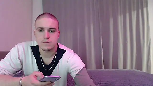 Eva Alex  online show from 3, 2, 2026