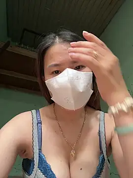 Snapshot of July-love chatting on 6, 2, 2026 July-love online show from 6, 2, 2026