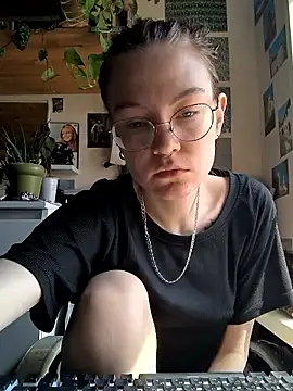 Shy Bamby online show from 3, 6, 2026
