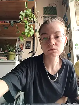 Shy Bamby online show from 26, 6, 2026