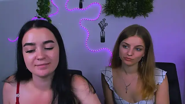 Snapshot of monica_xcx chatting on 15, 7, 2026 monica xcx online show from 15, 7, 2026