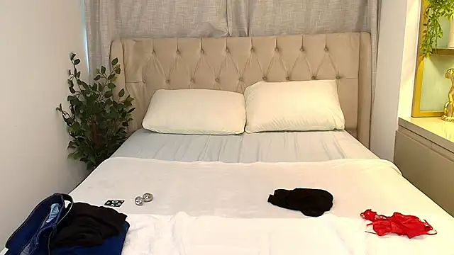 Maxine Spencer online show from 27, 2, 2026